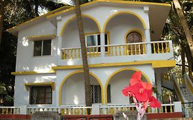 Joe And Marietta's Guesthouse 2*